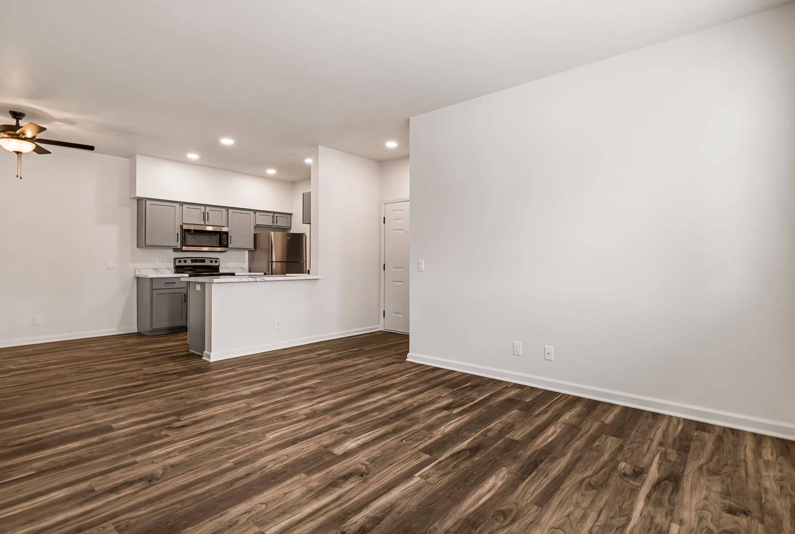 Chico Apartment: 100 Sterling Oaks Drive