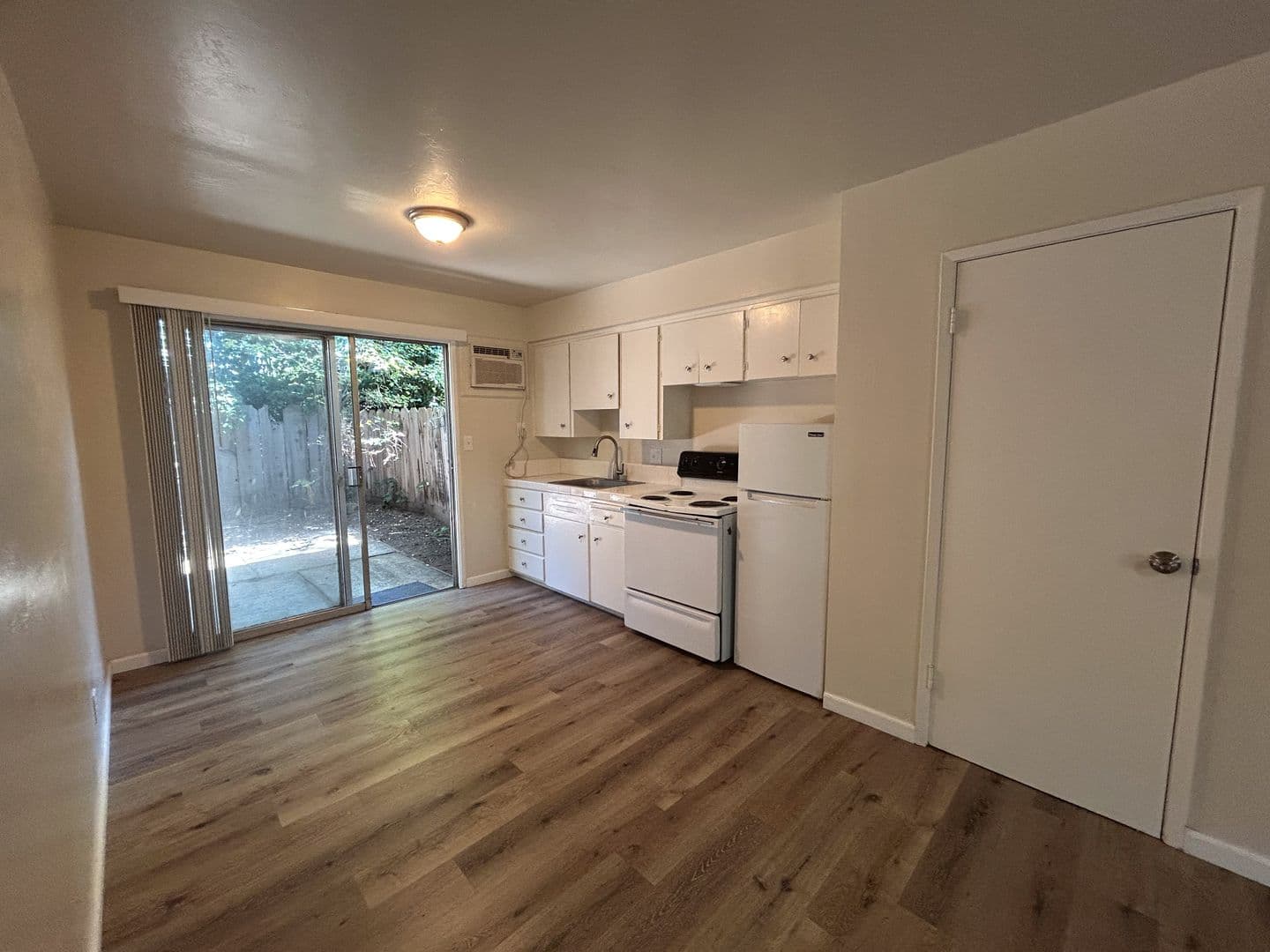 Chico Apartment: 1748 Neal Dow Avenue