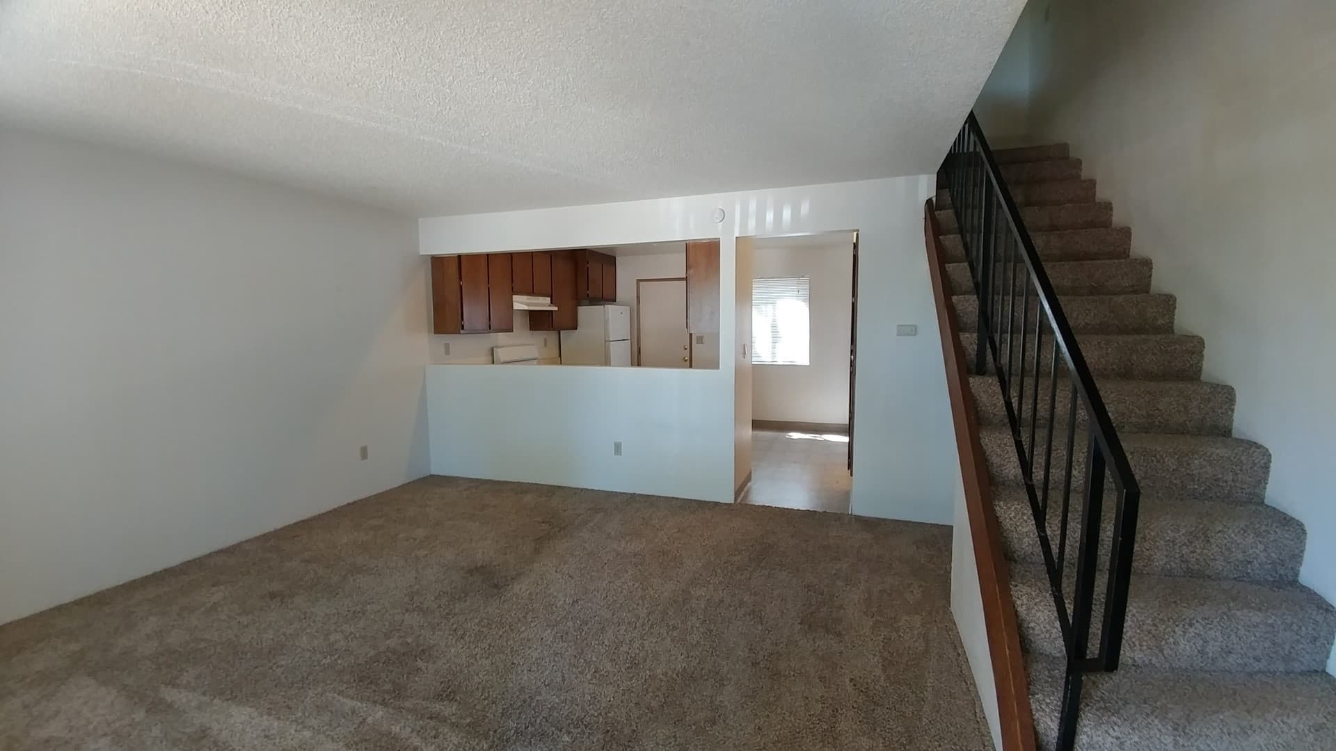 Redding Apartment: 1975 10th Street