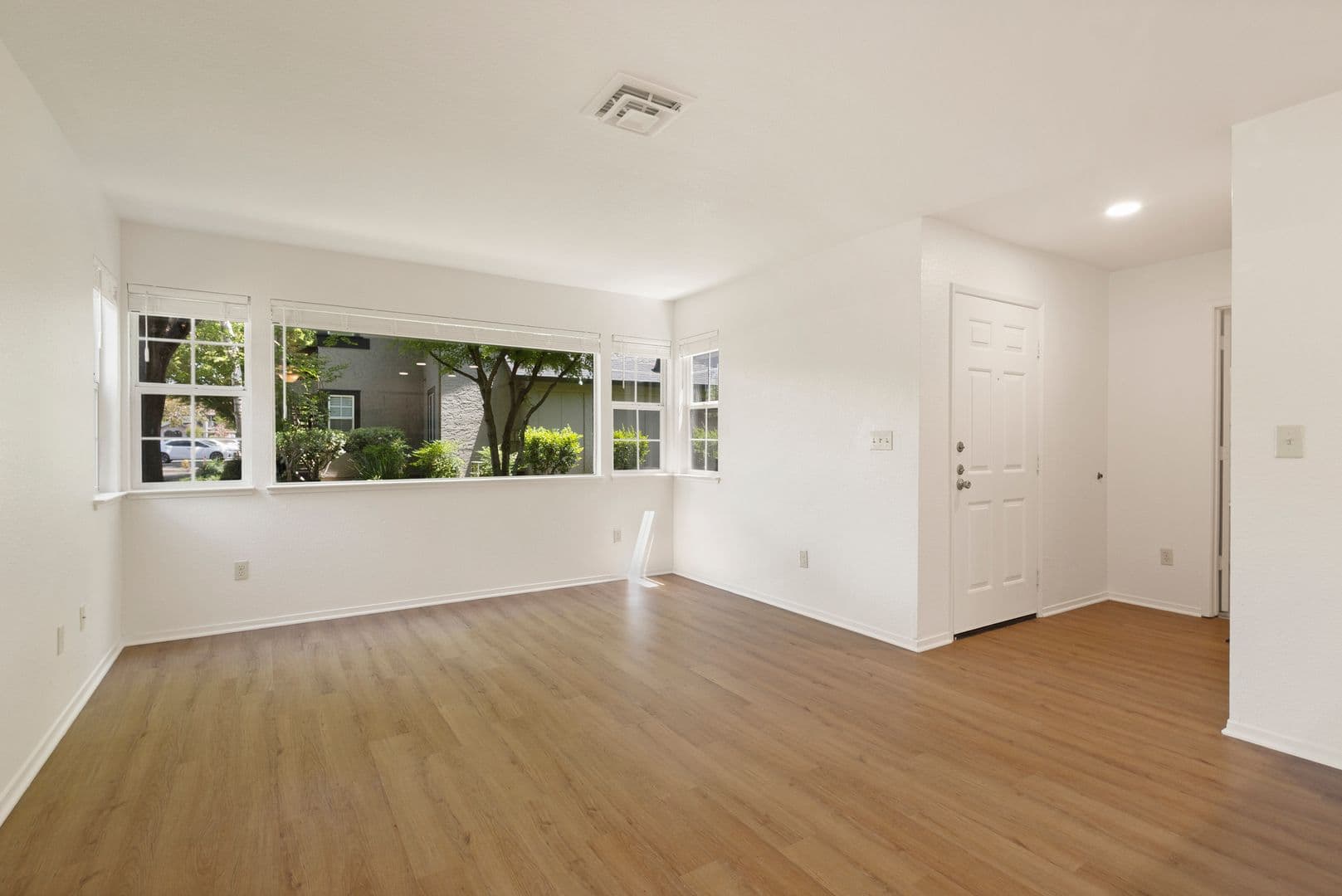 Chico Apartment: 2060 Amanda Way