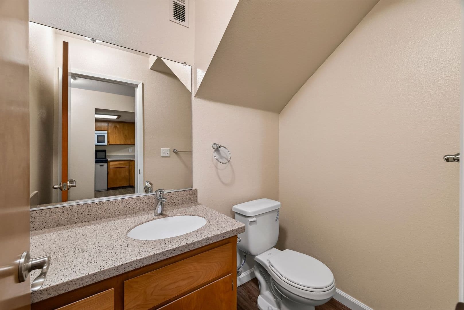 Chico Apartment: One Illahee Lane