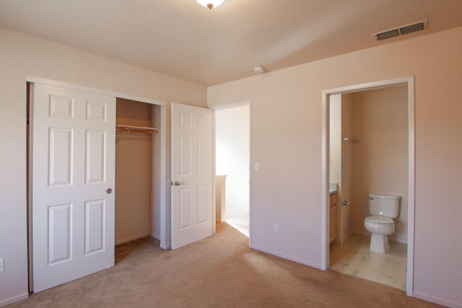 Redding Apartment: 1160 Burton Drive