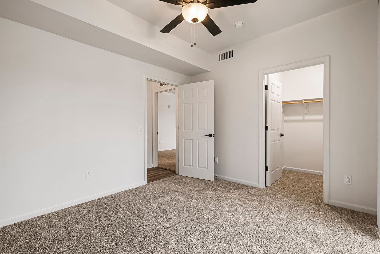 Chico Apartment: 100 Sterling Oaks Drive