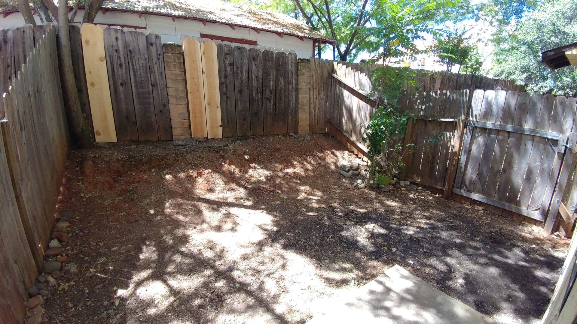 Redding Apartment: 1975 10th Street