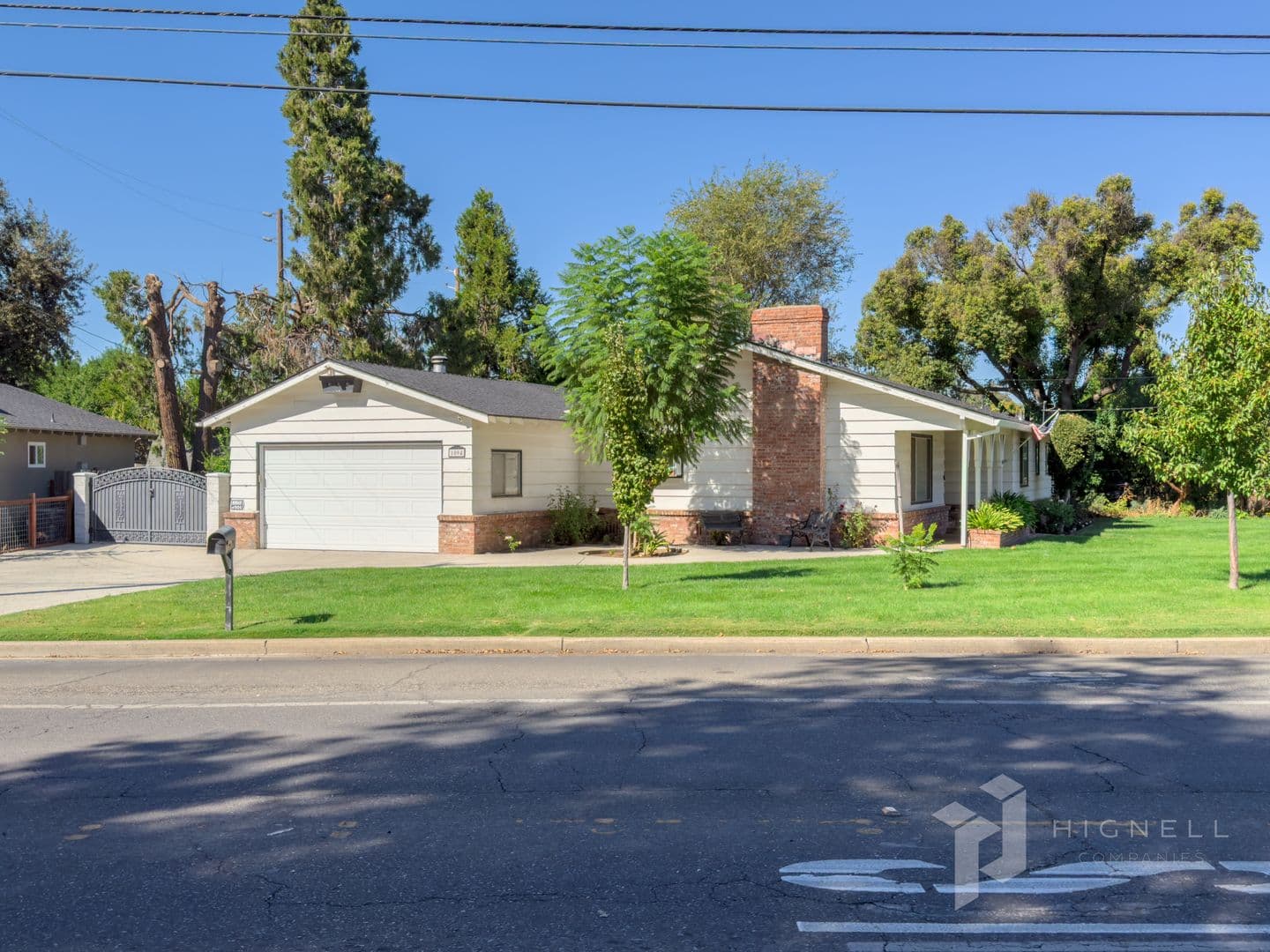 Chico House: 1094 Manzanita Ave