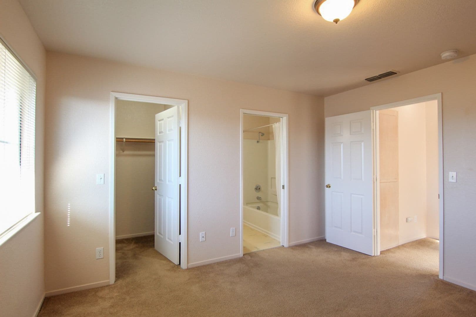Redding Apartment: 1160 Burton Drive
