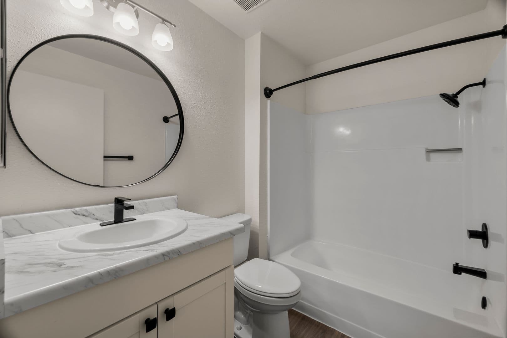 Chico Apartment: 1565 N. Cherry Street