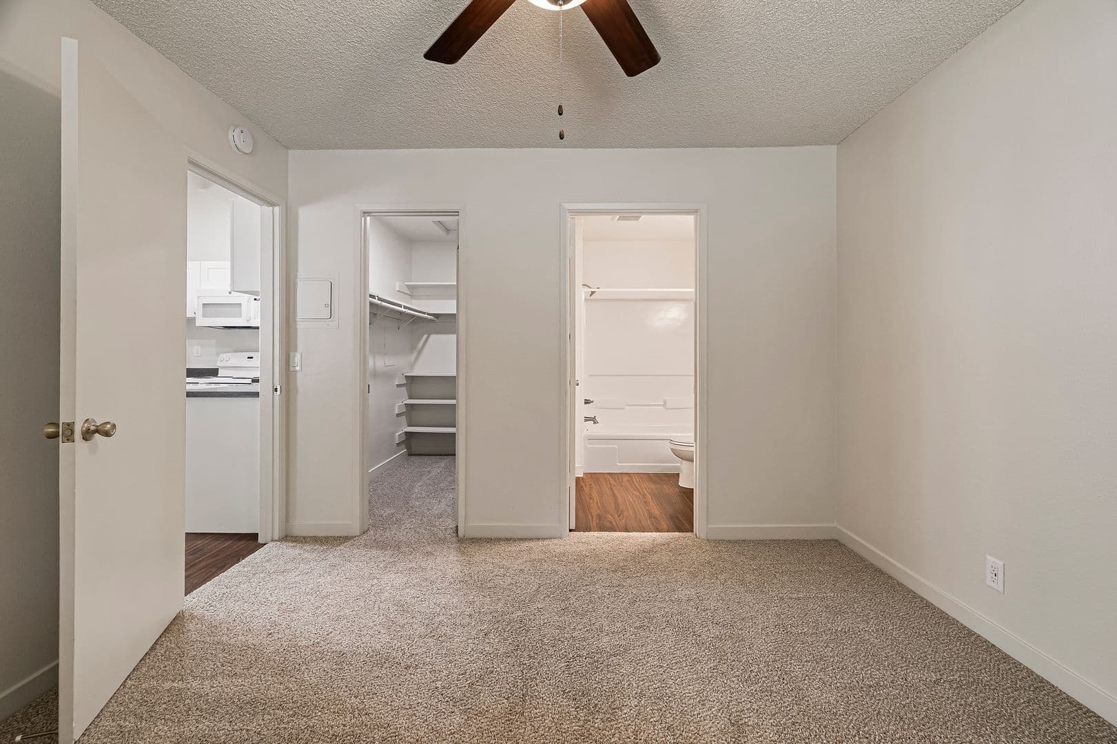 Chico Apartment: 390 Rio Lindo Avenue