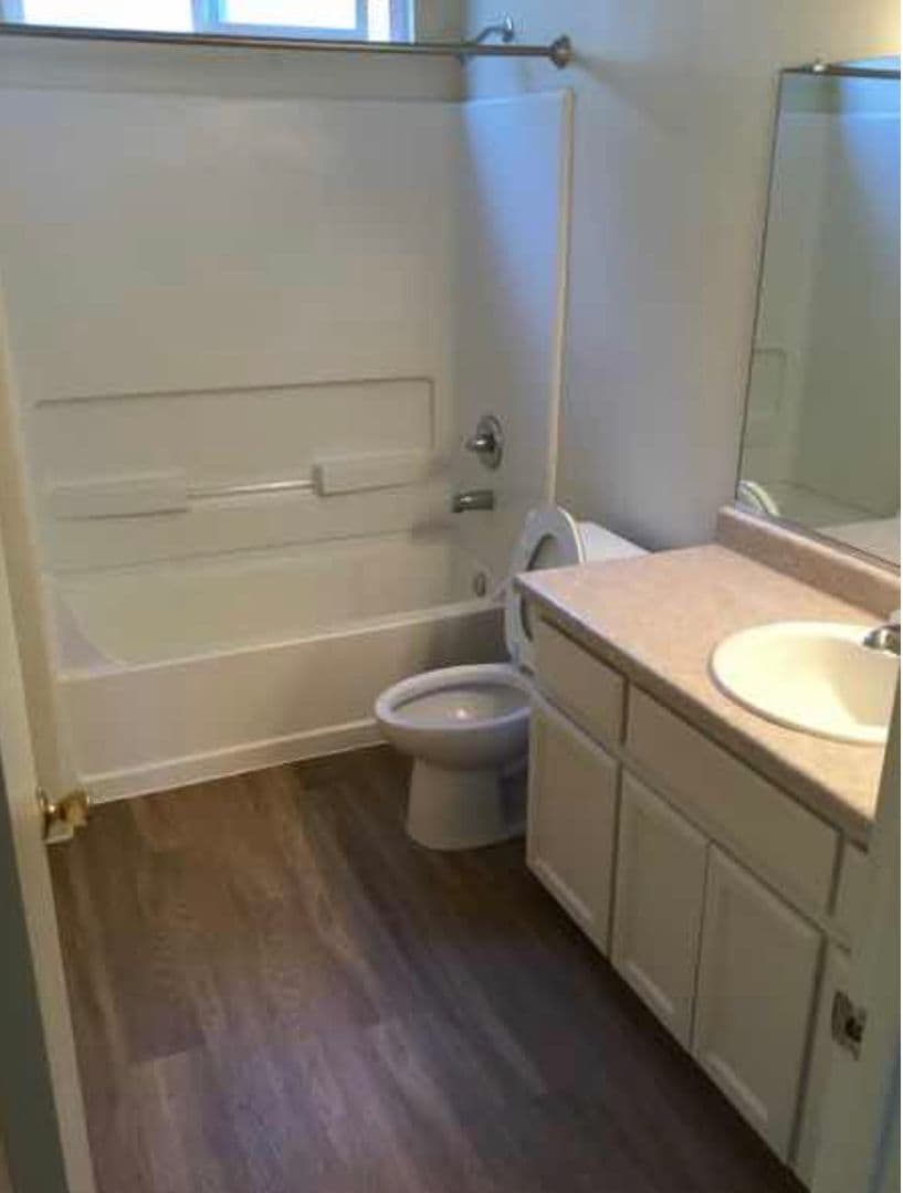 Chico Apartment: 1080 E. Lassen Avenue