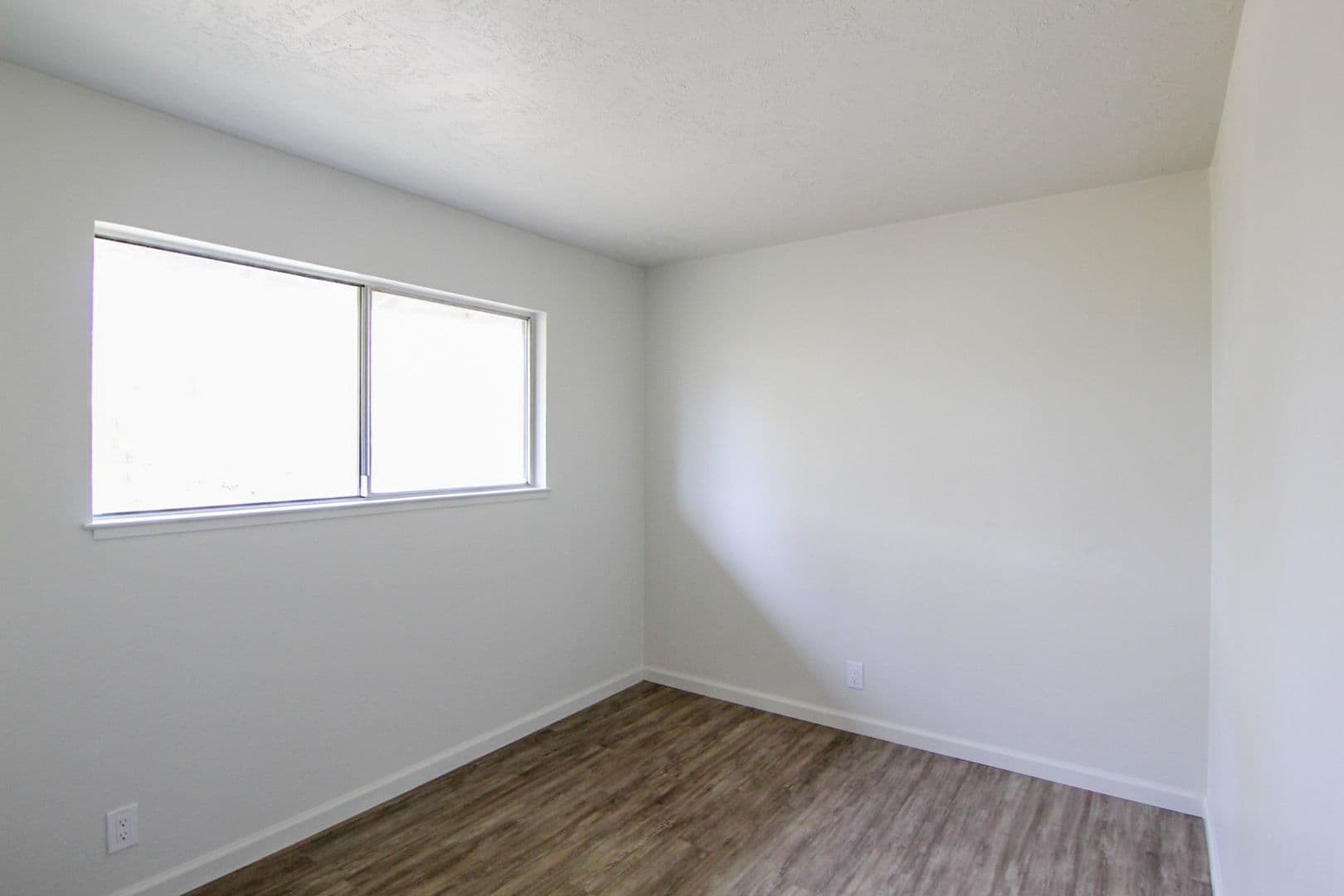 Redding Apartment: 2759/2763 Hawn Ave.