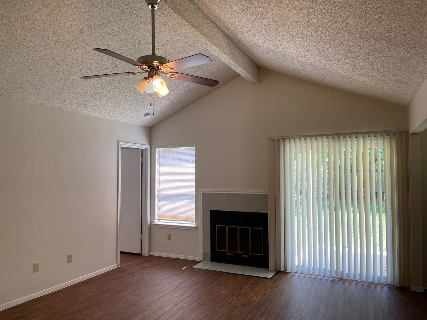Austin House: 4141 Stonecroft