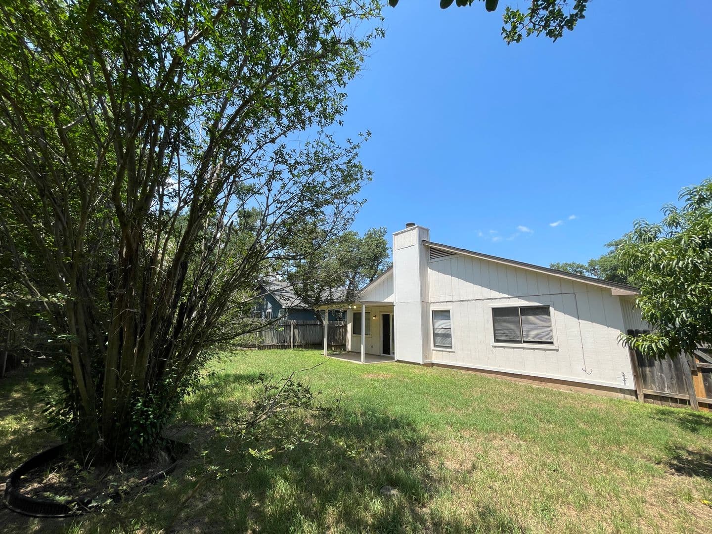 Austin House: 4141 Stonecroft