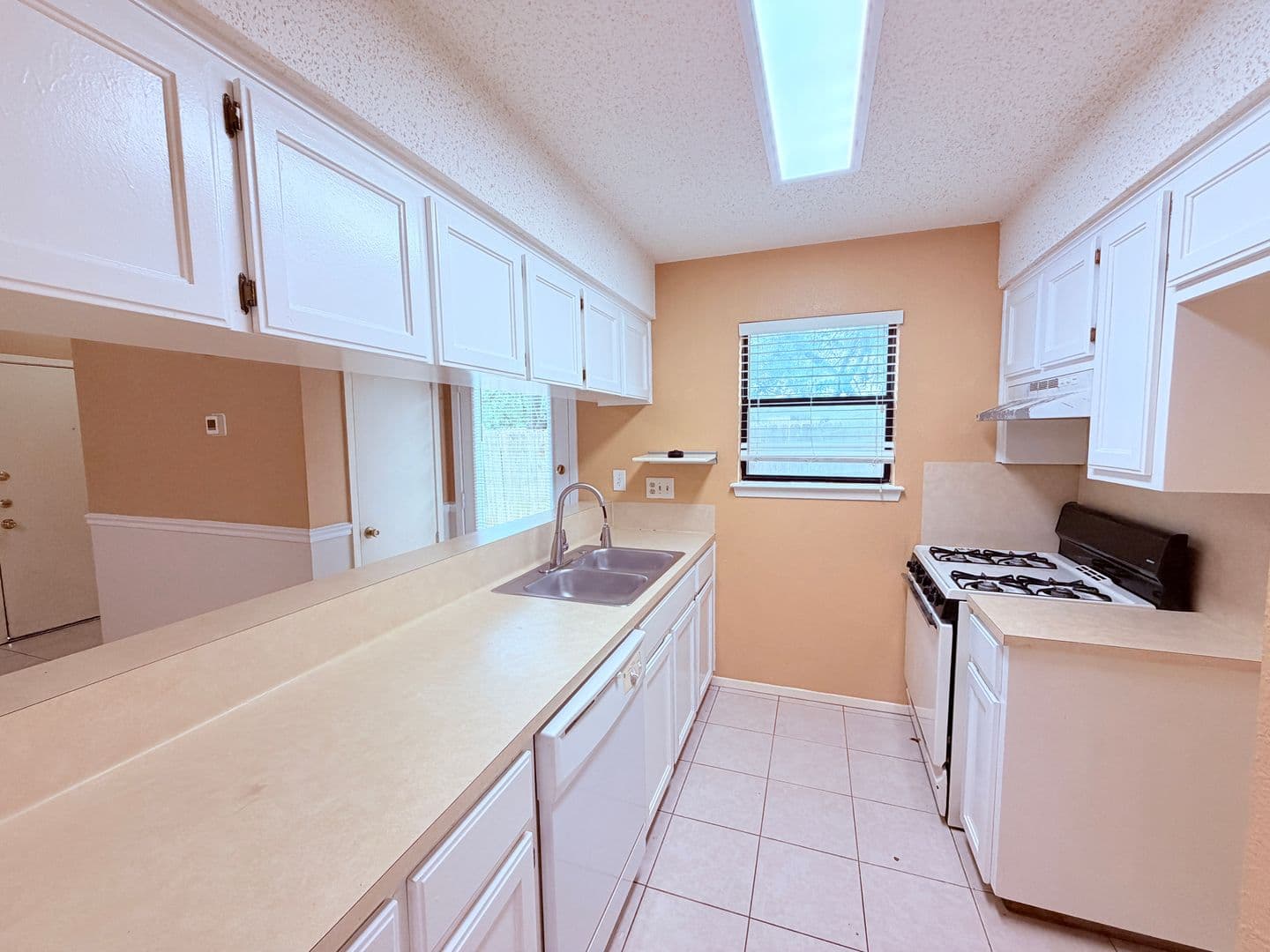 Austin Apartment: 6503 Columbia Oaks Court