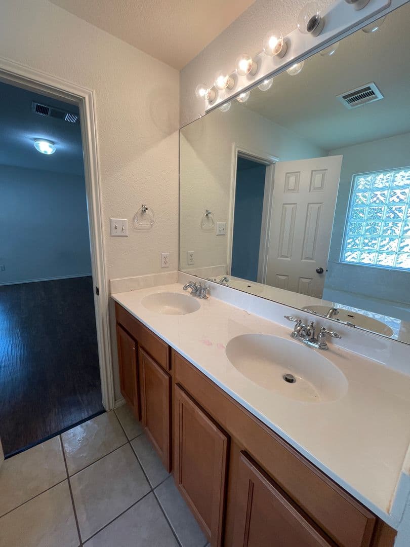Round Rock House: 3830 Castle Rock Cove