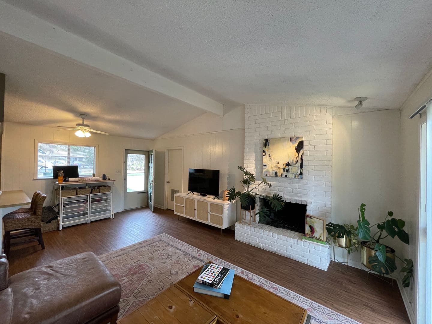 Austin Apartment: 914 Beaver Trail