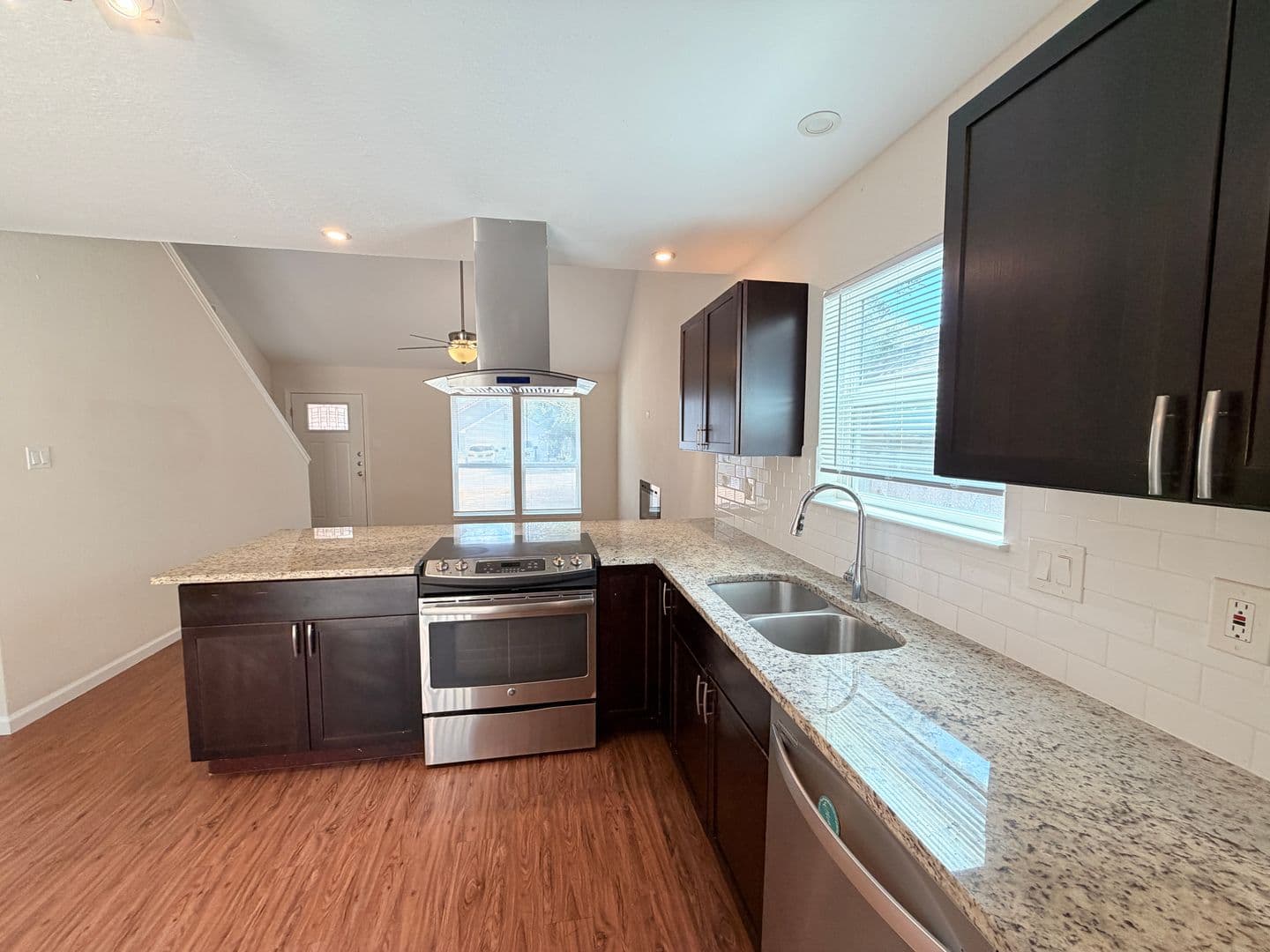 Leander House: 1605 Parkwood Drive