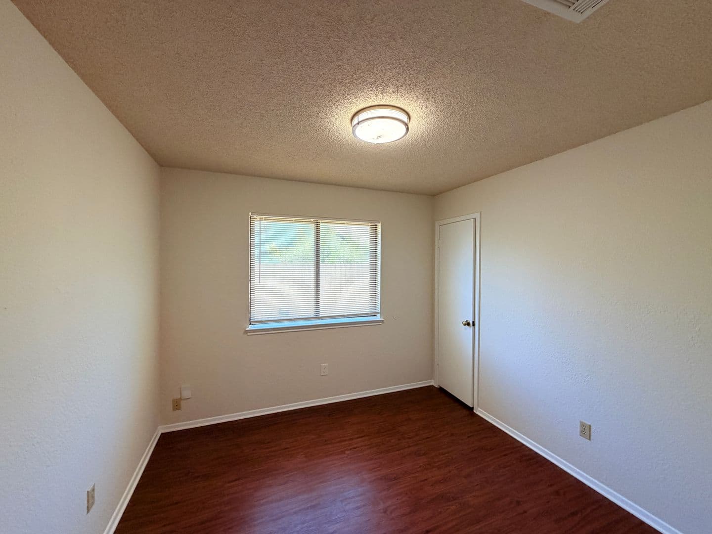 Round Rock House: 2013 James Place