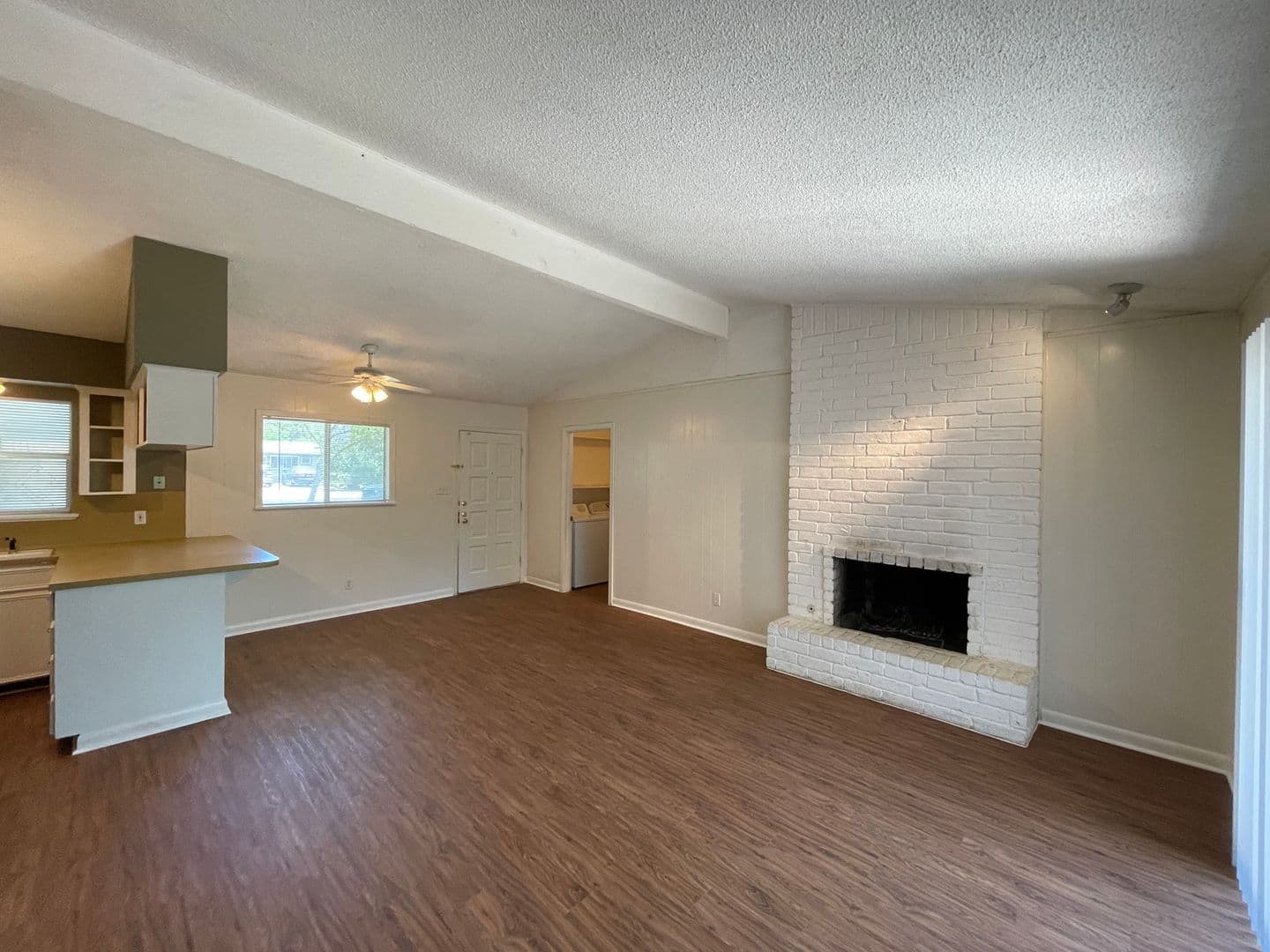 Austin Apartment: 914 Beaver Trail