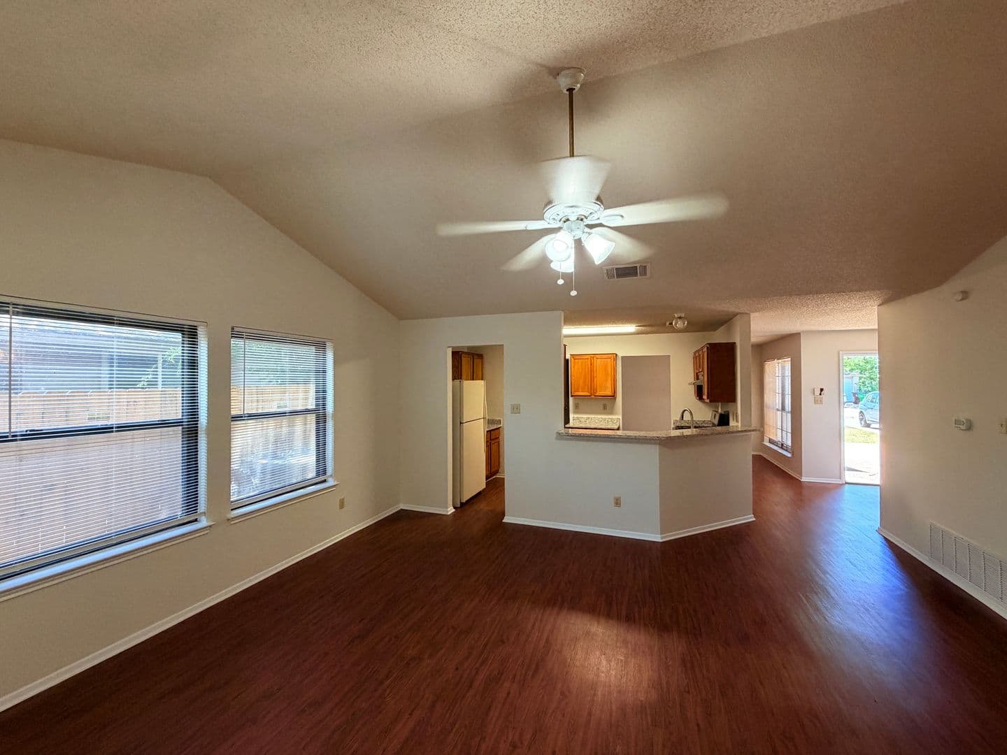 Round Rock House: 2013 James Place