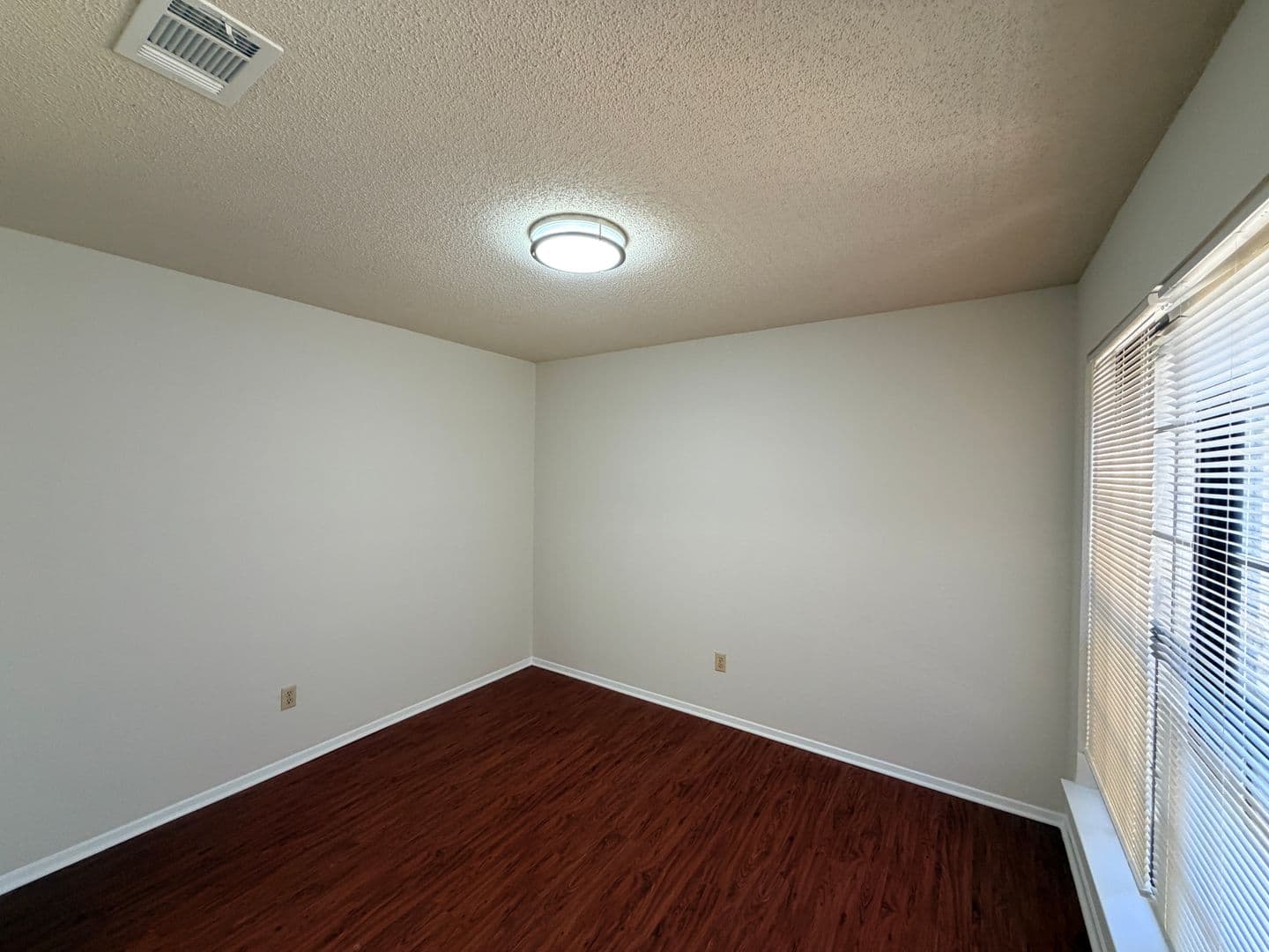 Round Rock House: 2013 James Place