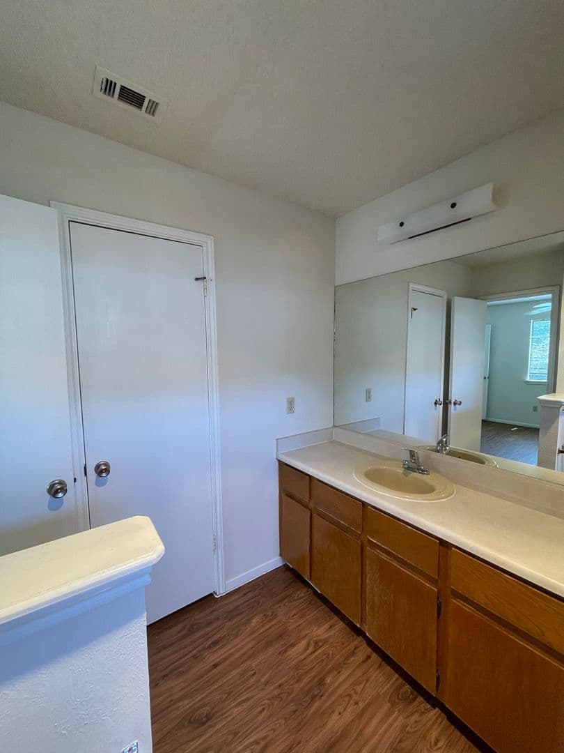 Austin House: 4141 Stonecroft
