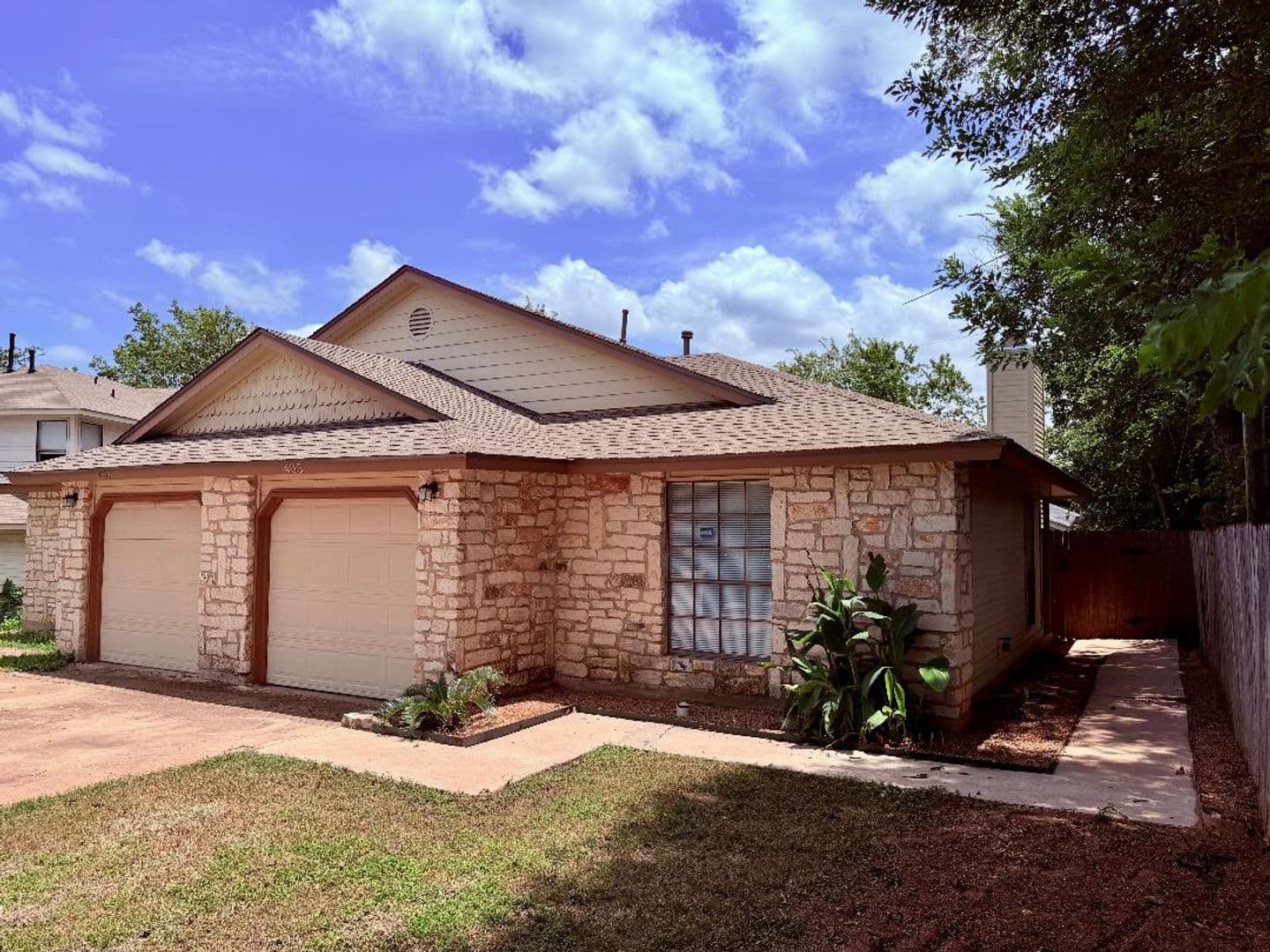 Round Rock House: 405 Parkhill Cove