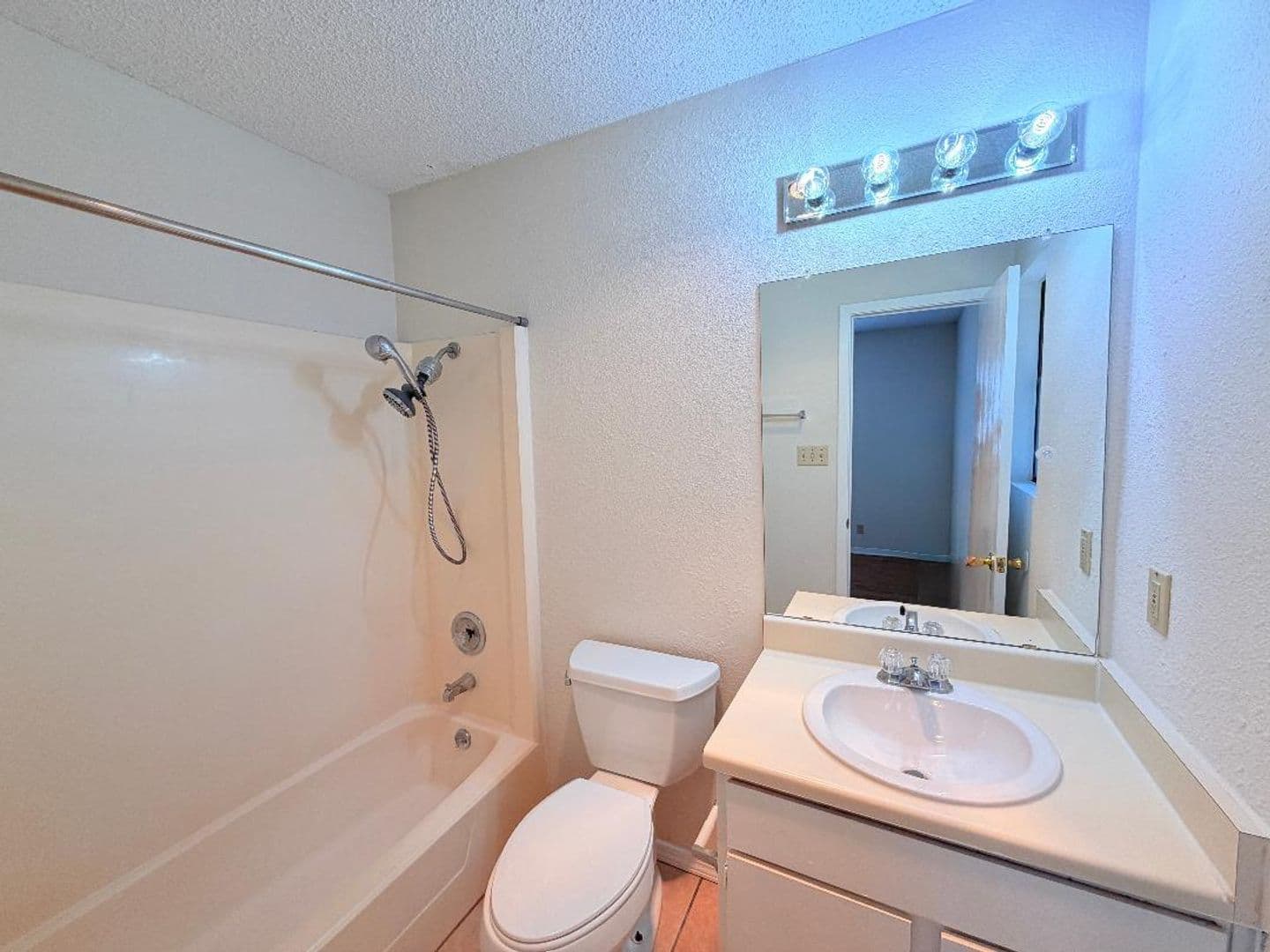 Round Rock Condo: 2303 Whitlow Cove