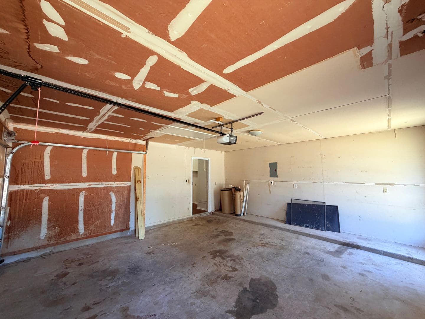 Round Rock House: 2013 James Place