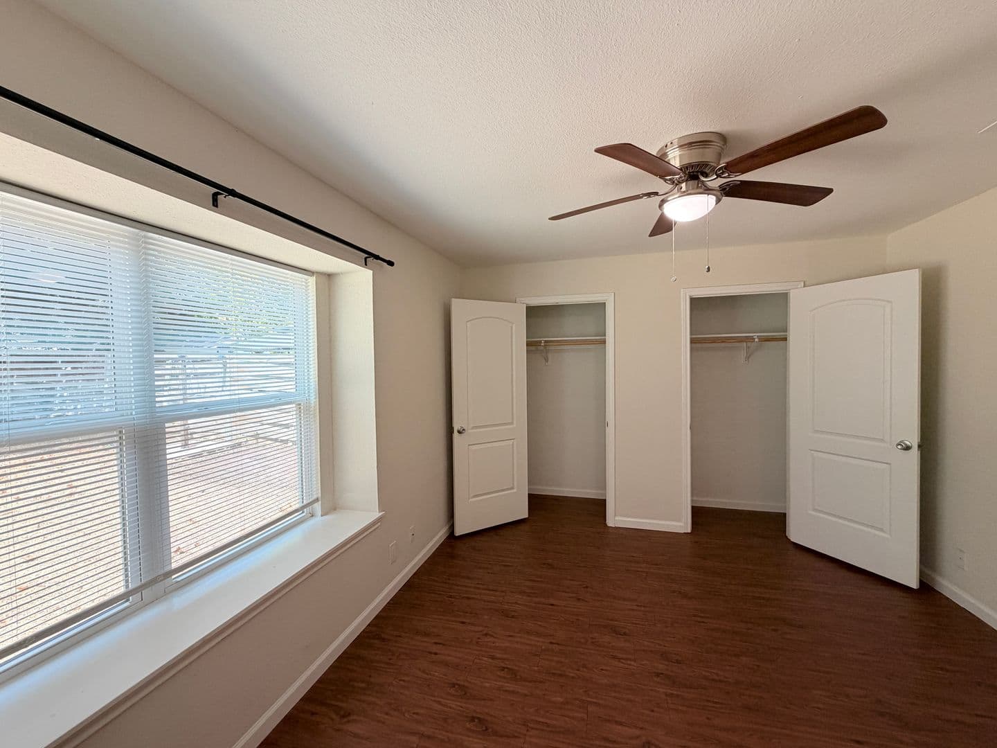 Leander House: 1605 Parkwood Drive