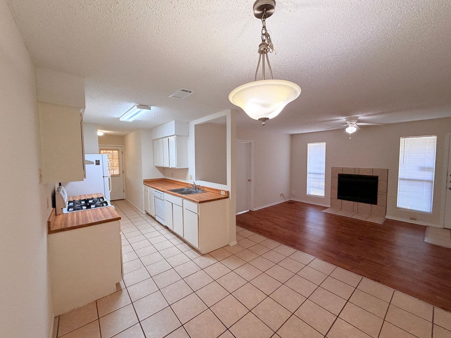 Round Rock Condo: 2303 Whitlow Cove