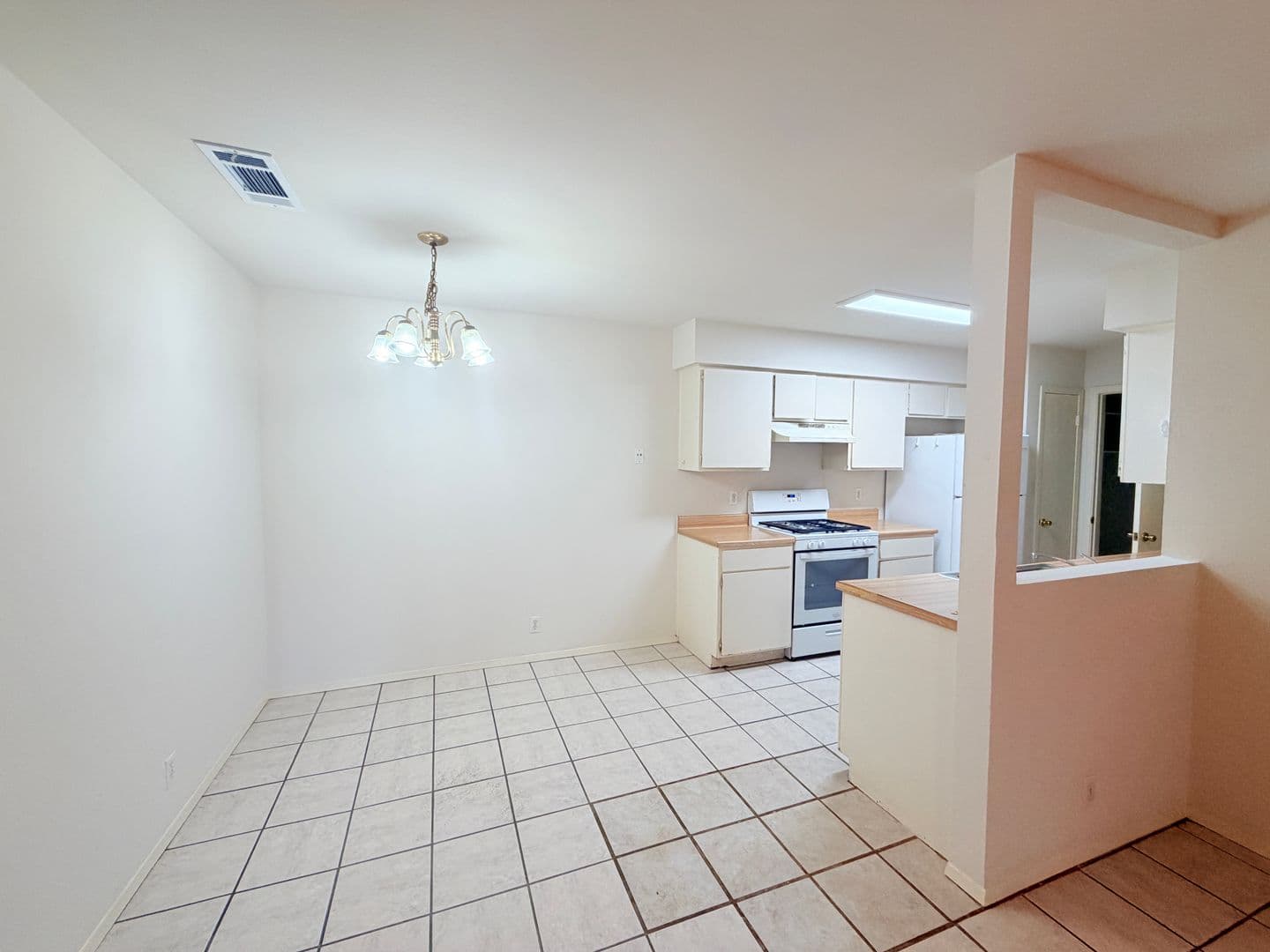 Round Rock House: 405 Parkhill Cove