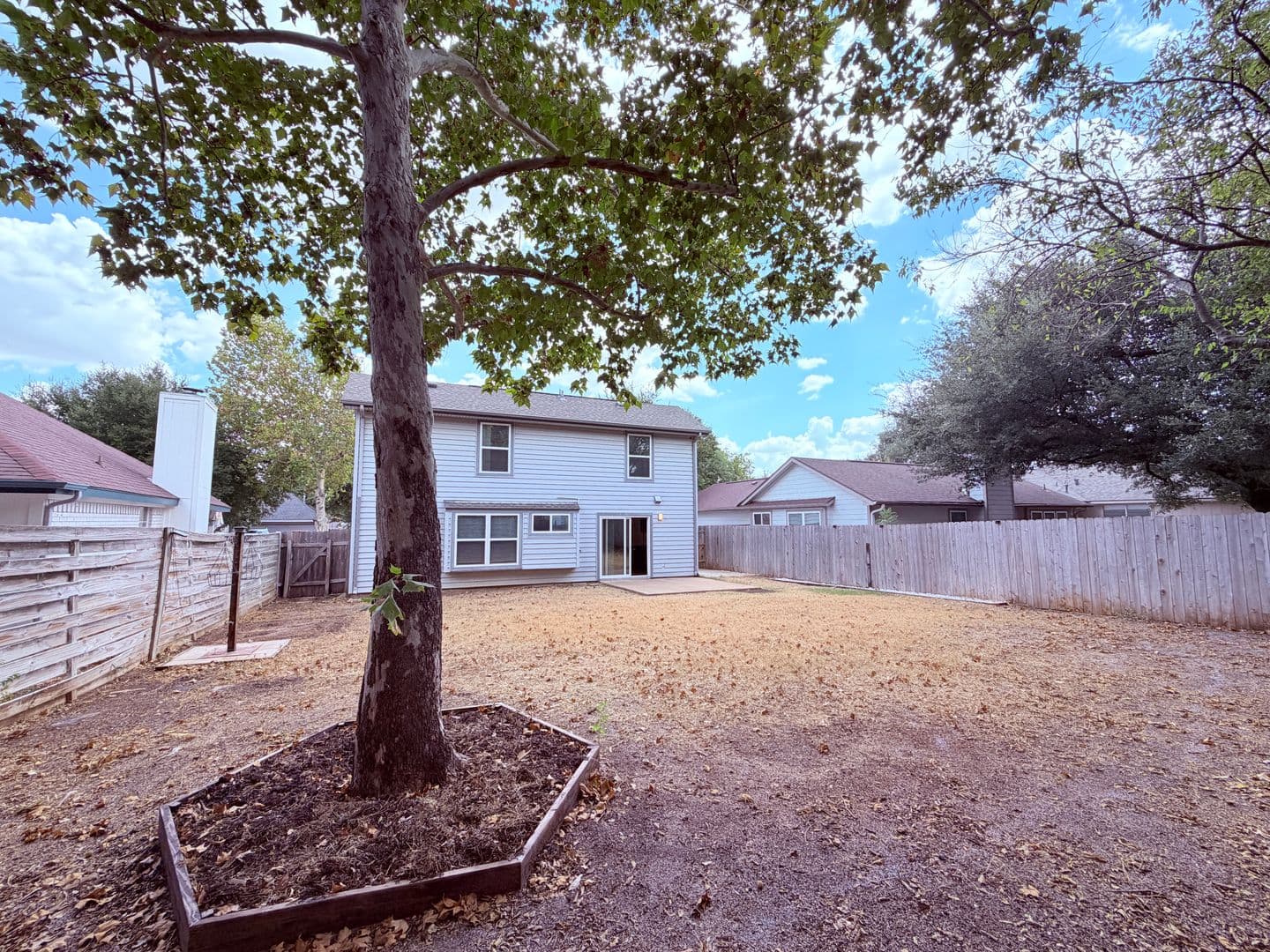 Leander House: 1605 Parkwood Drive