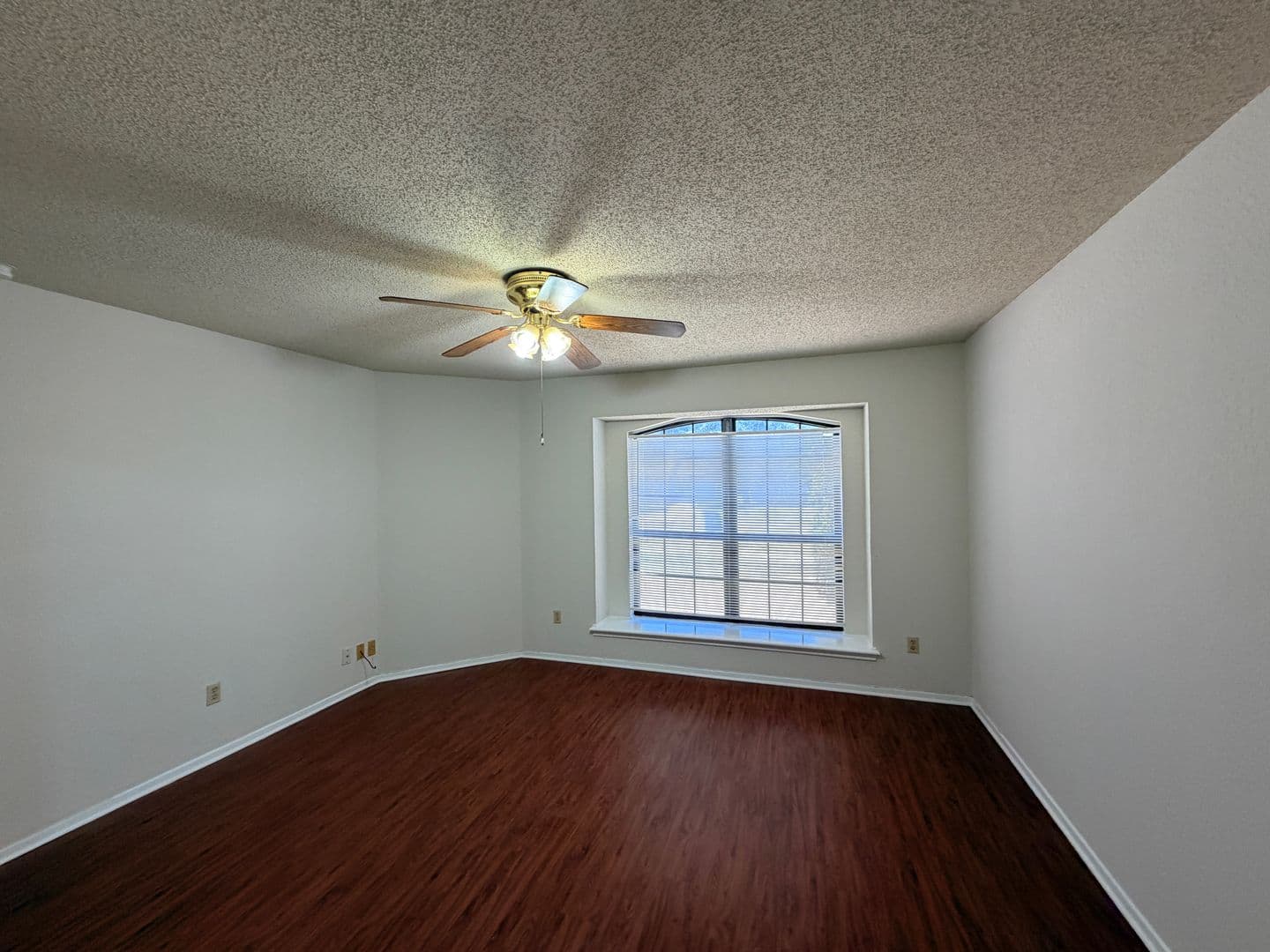 Round Rock House: 2013 James Place