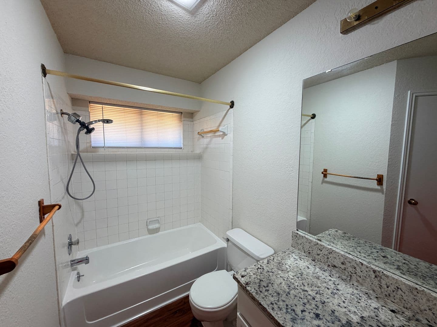 Round Rock House: 2013 James Place