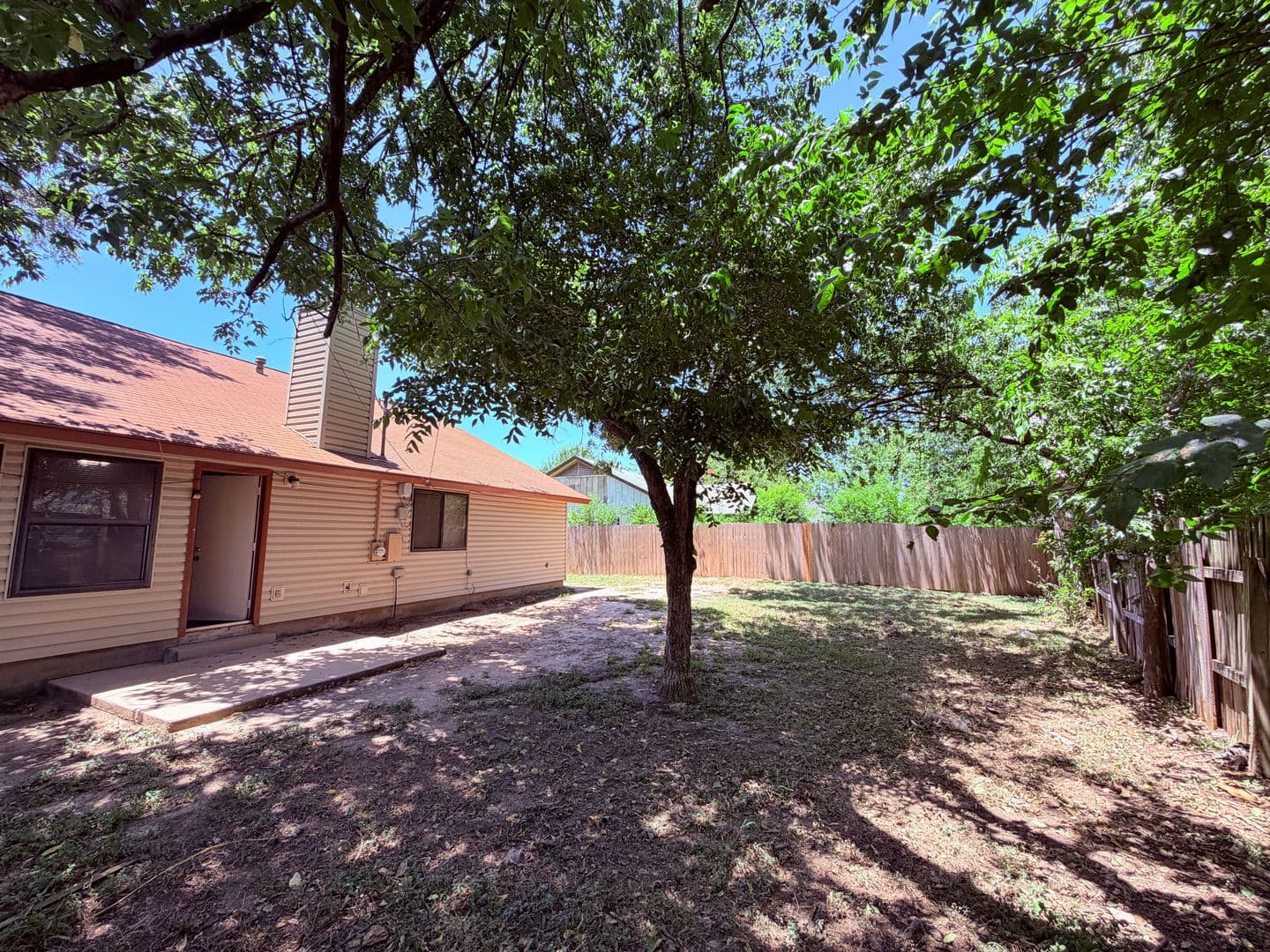 Round Rock House: 2013 James Place