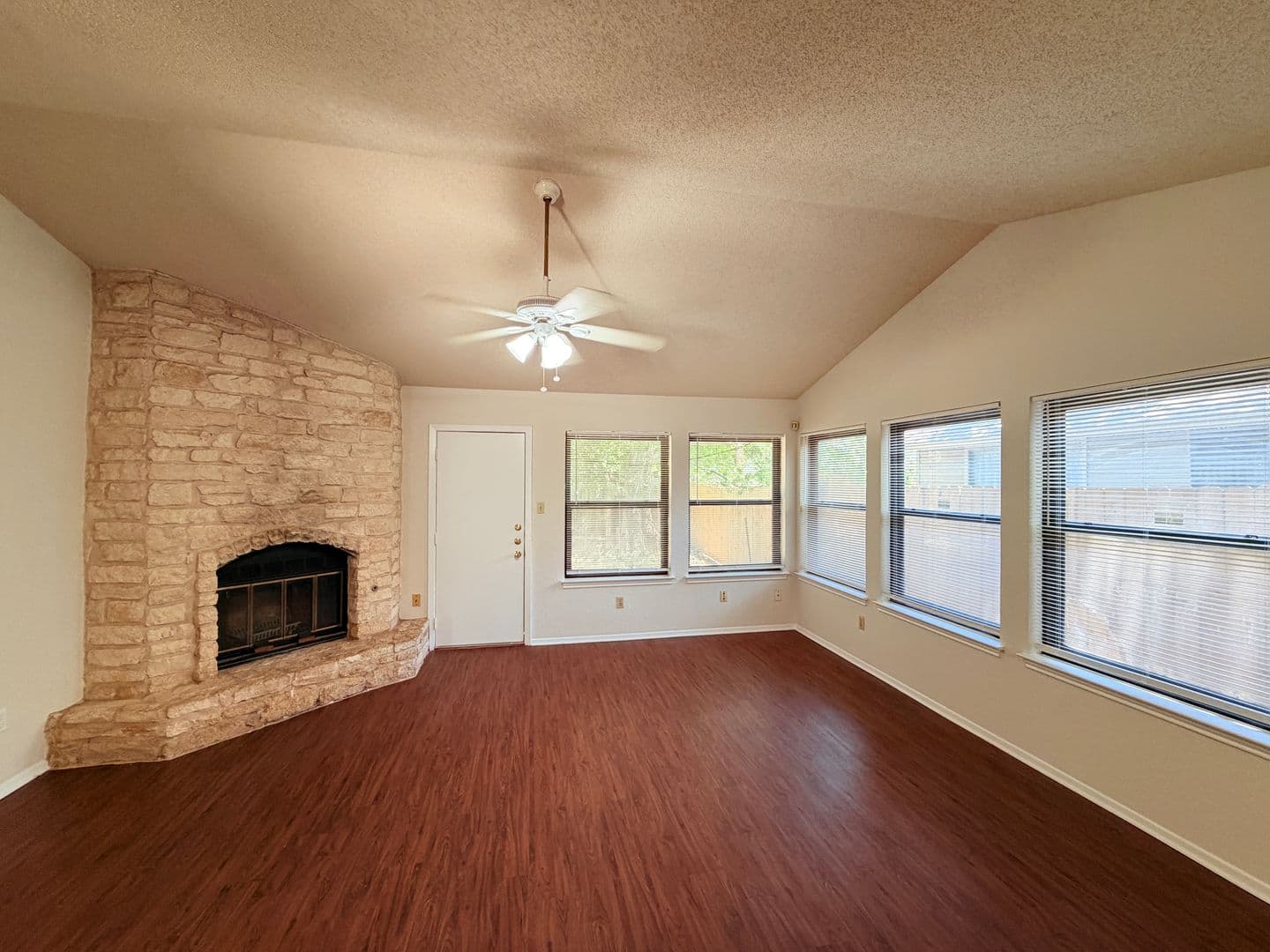 Round Rock House: 2013 James Place