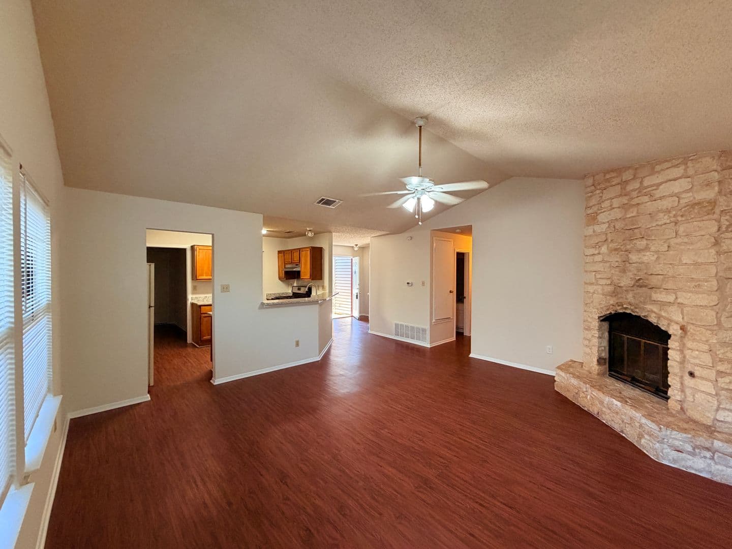 Round Rock House: 2013 James Place