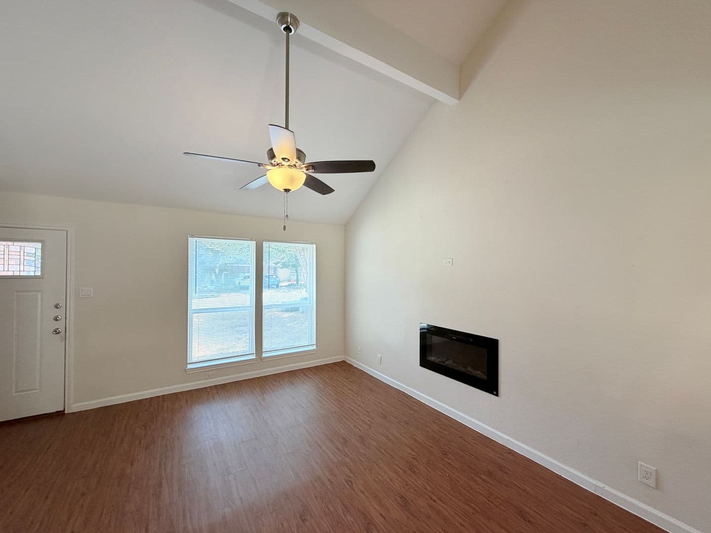 Leander House: 1605 Parkwood Drive