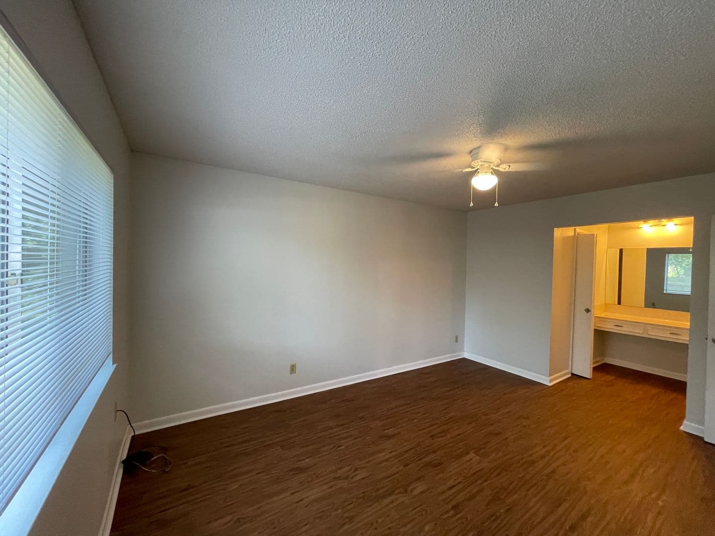 Austin Apartment: 914 Beaver Trail