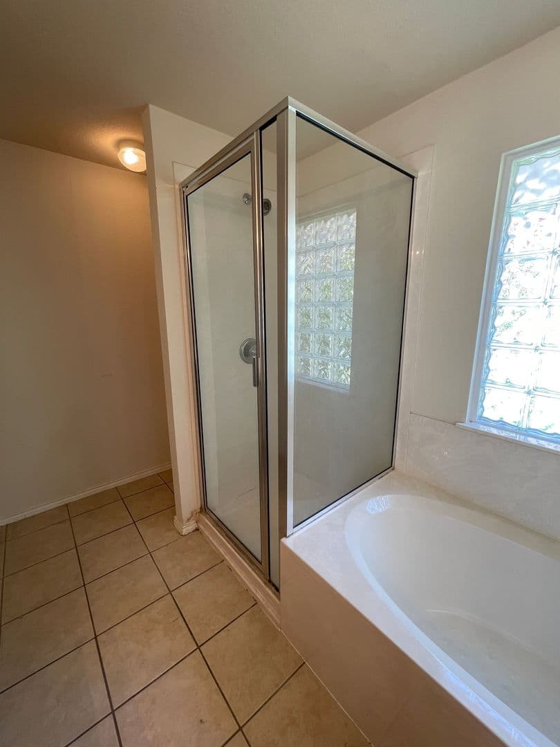 Round Rock House: 3830 Castle Rock Cove
