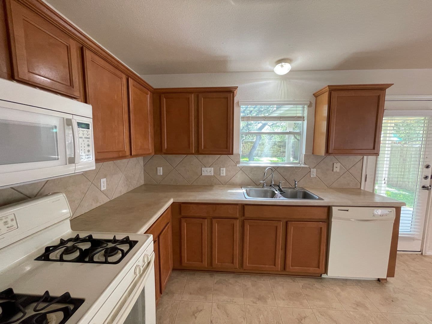 Round Rock House: 3830 Castle Rock Cove
