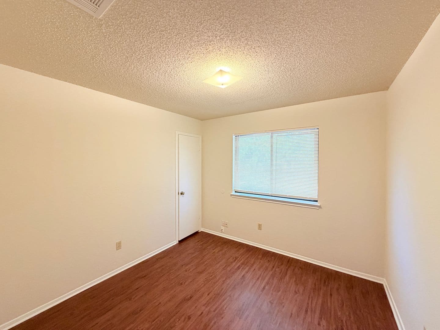 Round Rock House: 2013 James Place