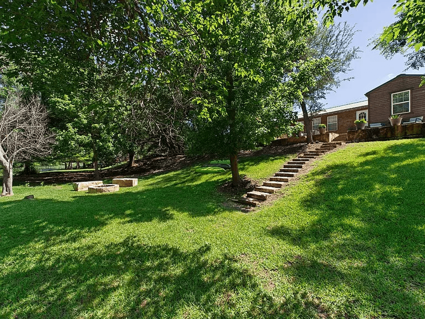 Kerrville House: 163 Molina