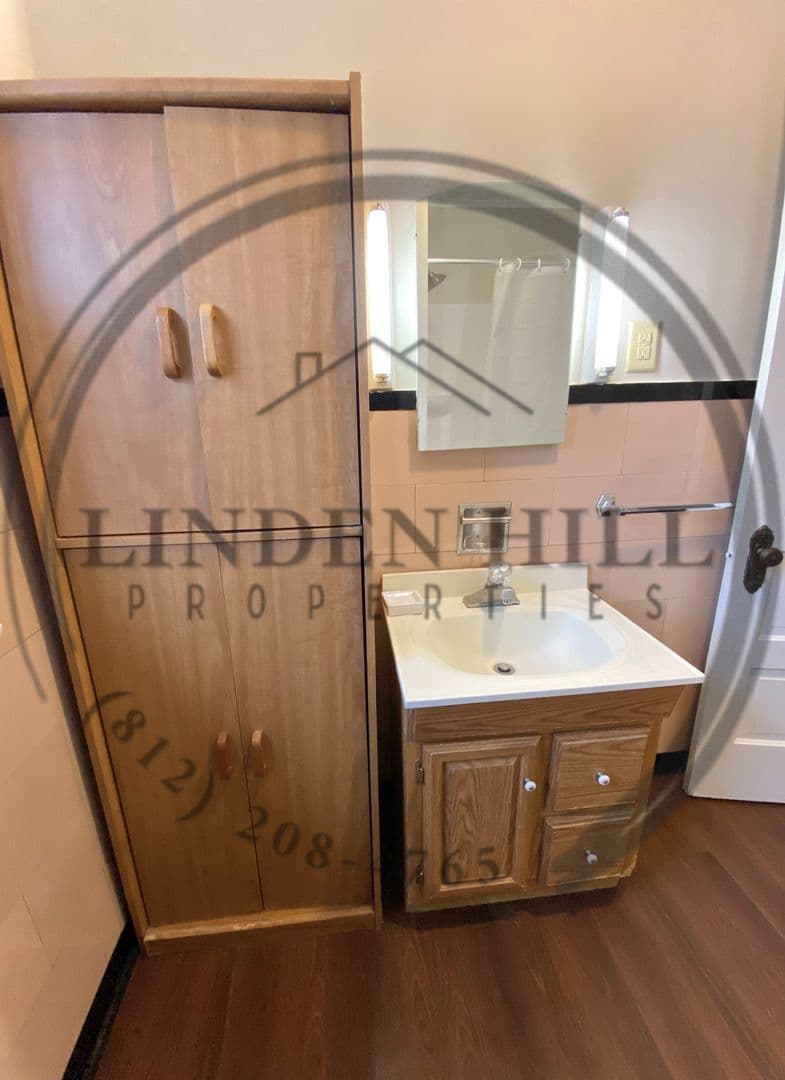 Terre Haute Apartment: 635 S 25th St