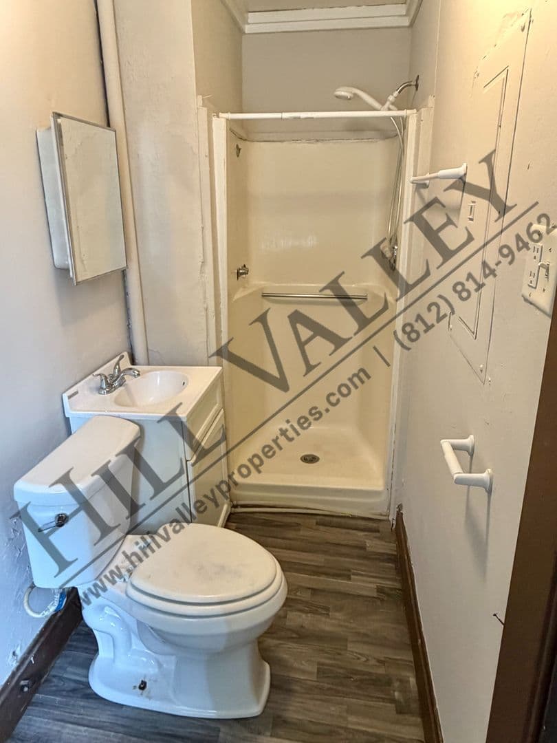 Terre Haute Apartment: 1032 N 9th St