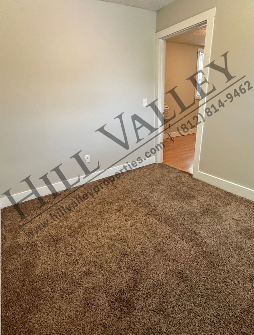 Terre Haute Apartment: 706 S 7th St