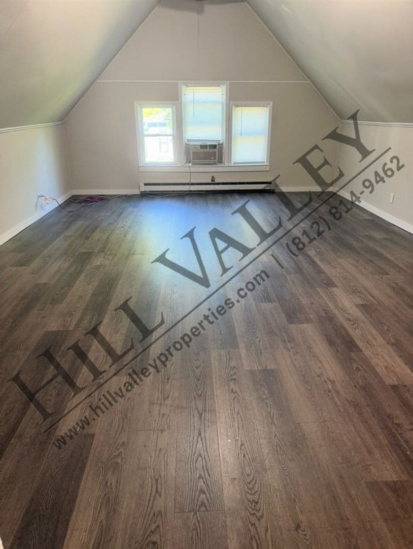 Terre Haute Apartment: 926 S Center St