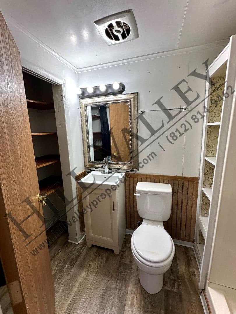 Terre Haute Apartment: 6 McKinley Blvd