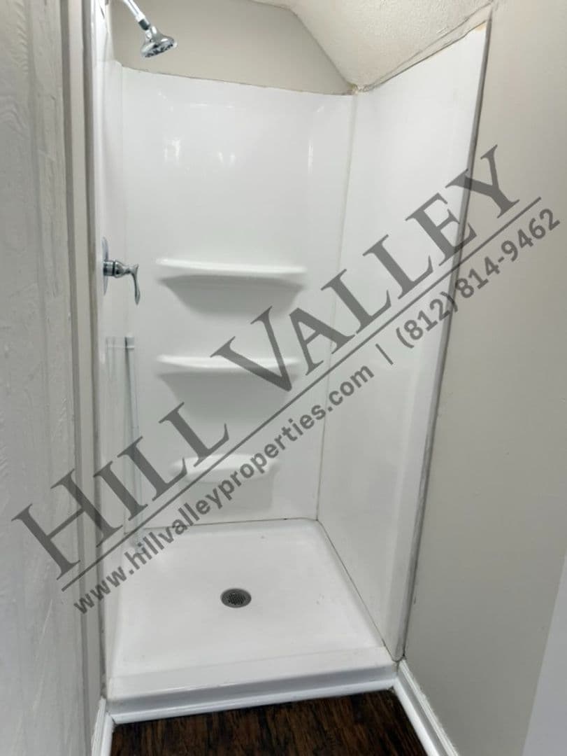 Terre Haute Apartment: 926 S Center St