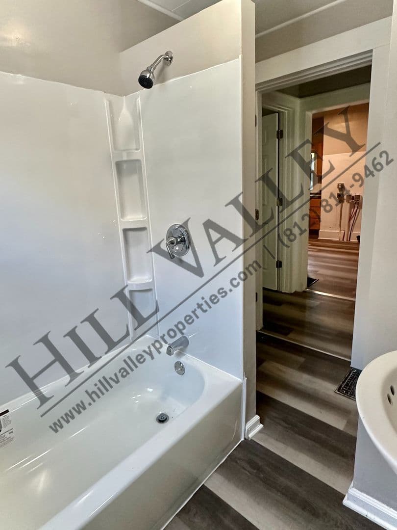 Terre Haute House: 1318 S 11th St